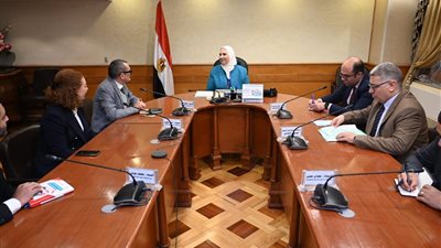 وزيرة التضامن والمدير المقيم لهيئة إنقاذ الطفولة يستعرضان أوجه التعاون