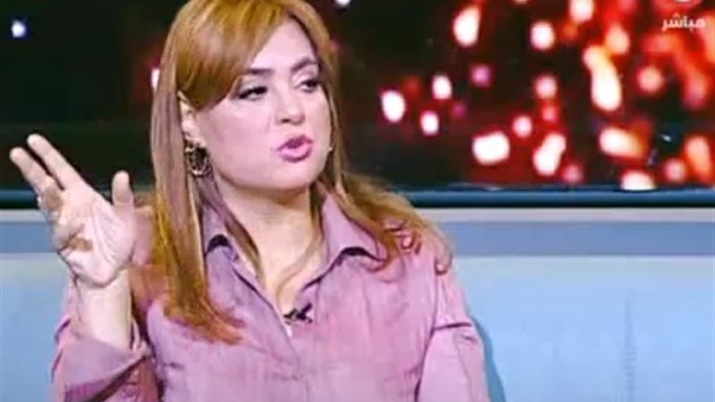 الفنانة وفاء مكي