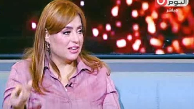 الفنانة وفاء مكي