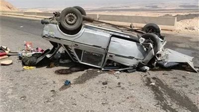 إصابة 4 إثر انقلاب سيارة أعلى الطريق الصحراوى فى العياط