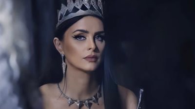 بنظرة ساحرة .. نور تداعب متابعيها من كواليس 