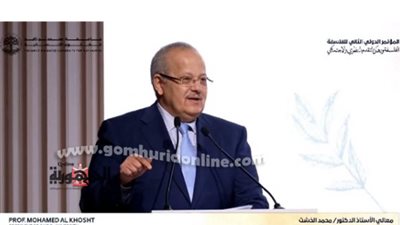 الخشت يستعرض تقريرًا حول إنجازات المعهد القومي للأورام
