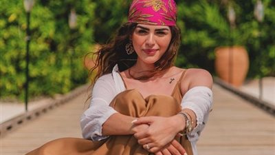 هنادى مهنى تحتفل بالعيد بإطلالة مبهجة .. شاهد