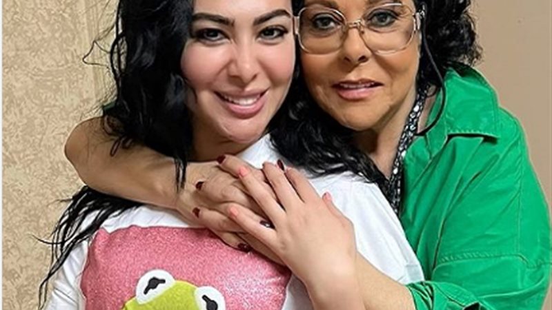ميرهان حسين وإسعاد
