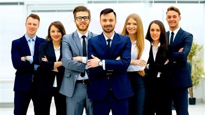 فرص عمل بمقابل 100 ألف دولار .. حقيقة أم خيال ؟