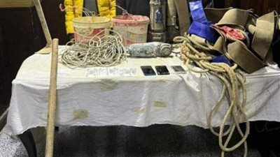 الكنز المدفون .. ضبط 3 أشخاص بحثوا عن إرث الفراعنة في القاهرة