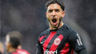 مرموش يشارك فى فوز فرانكفورت أمام أوجسبورج بالدورى الألمانى