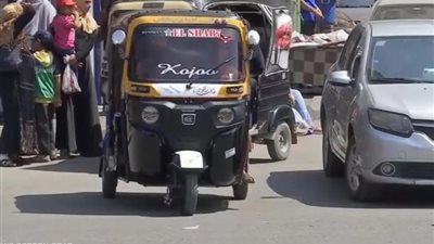 حاول ركوب التوك توك قبلها .. طعنته بالسكين وأنهت حياته