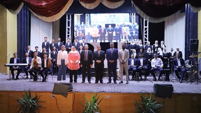 رئيس جامعة جنوب الوادي يفتتح الملتقى الفني 21 لشباب الجامعات