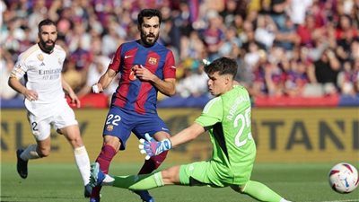مواجهة نارية الليلة .. برشلونة يتحدى ريال مدريد في الدوري الإسباني