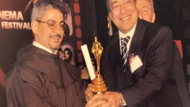 صلاح السعدني والأب