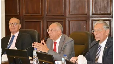 مناقشة تغير مسمى قسمين بكلية طب الاسكندرية
