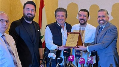 تكريم مصطفى كامل من نقابة الموسيقيين اللبنانية ..صور