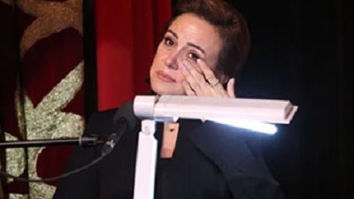 ريهام عبد الغفور تبكي بتكريم والدها: نفذت وعدي بحضور تكريمه