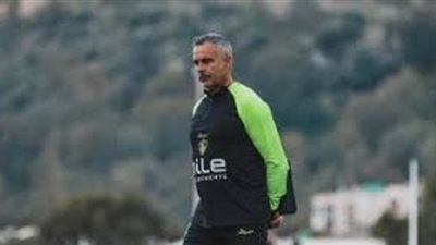 كواليس جلسة جوميز مع لاعبي الزمالك استعداد لمباراة دريمز الغاني