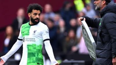 أول تعليق من كلوب بشأن مشادته مع محمد صلاح