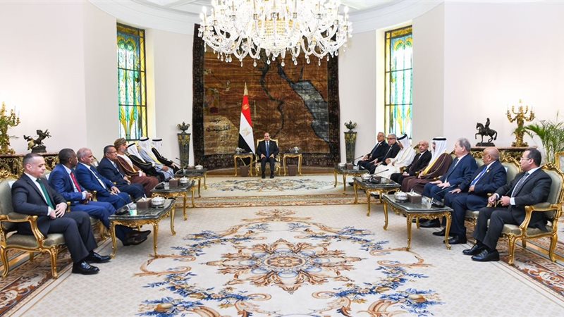 الرئيس يستقبل رؤساء