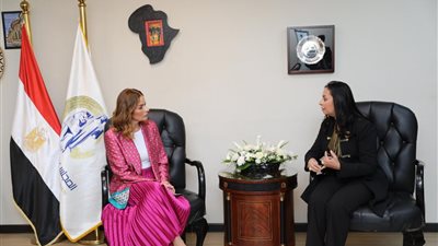 مايا مرسي تستقبل قرينة رئيس دولة البوسنة والهرسك للاطلاع على جهود مصر في تمكين المرأة