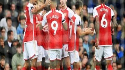 ماذا يحتاج آرسنال للفوز ببطولة الدوري الإنجليزي؟