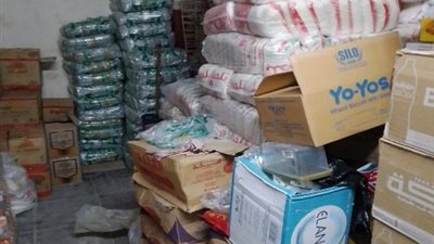 ضبط مواد تموينية مجهولة المصدر وتحرير 495 محضر مخالفة بالقليوبية