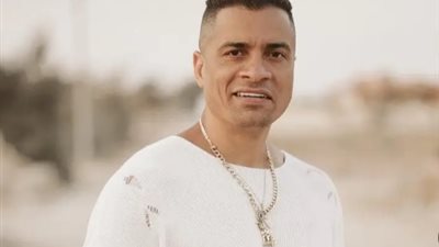 حسن شاكوش يطالب بغلق التيك توك نهائيًا