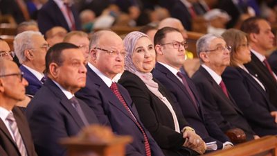 القباج تشارك في قداس عيد القيامة المجيد بالكاتدرائية المرقسية