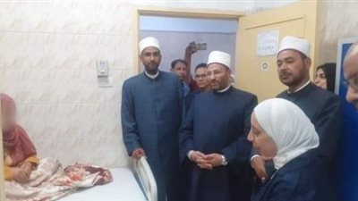 أمين الدعوة بالأزهر الشريف يزور مصابي غزة بمستشفيات الإسماعيلية