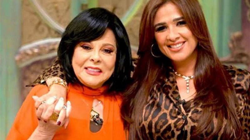 ياسمين عبد العزيز