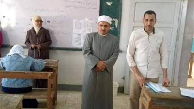 الهواري يتابع امتحانات النقل الثانوي الأزهري بالسويس