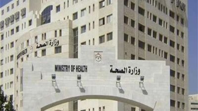 الصحة الفلسطينية : الاحتلال يمنع سفر المرضى ودخول الأدوية والوقود للمستشفيات بغزة