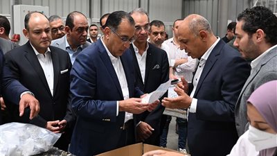 مدبولي: الحكومة تواصل جهودها الرامية لتعميق الصناعة المصرية