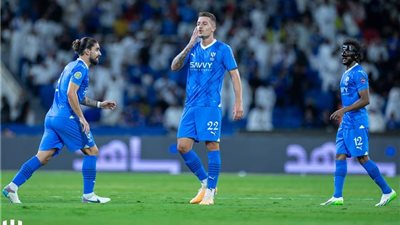 الهلال يتقدم علي الحزم 4-1 في الشوط الأول ويقترب من لقب الدوري