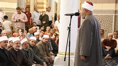 بعد تطويره انعقاد ندوة الأسبوع بمسجد السيدة زينب (رضي الله عنها)