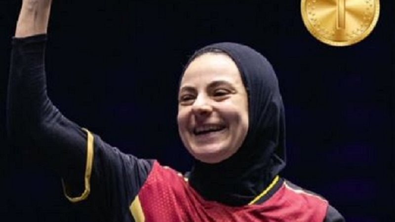 دينا مشرف تتوج بلقب