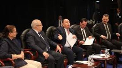 تقديرات بتراجع عوائد قناة السويس بنحو ٦٠٪ بسبب التوترات بالمنطقة