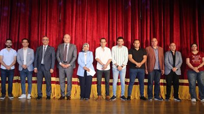 النوادي يواصل عروضه بين السامر وروض الفرج