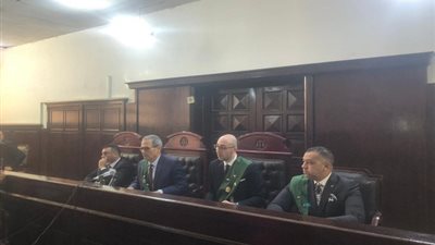 الإعدام لطالب جامعي وعامل والمؤبد لربة منزل لقتلهم 