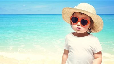 أهمية ارتداء النظارات الشمسية للحفاظ على صحة العين