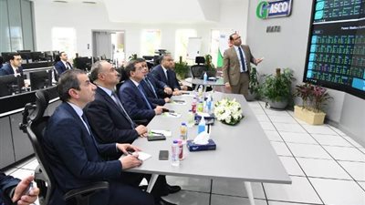 وزير البترول يتابع الموقف التشغيلي للشبكة القومية للغازات وانتظام الضخ