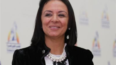 قومى المرأة يهنئ أسرة فيلم 