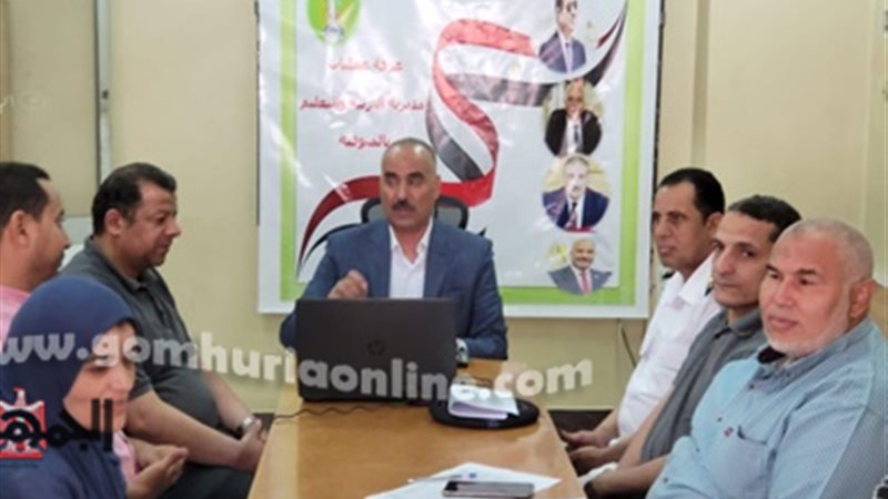 محمود الفولي يتابع