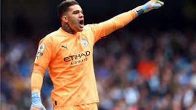 اتحاد جدة يجهز 25 مليون إسترليني لضم أفضل حارس فى العالم