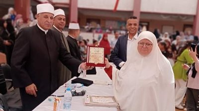 مدير الأزهر بالقليوبية يكرم المتميزين بإدارة شبين القناطر