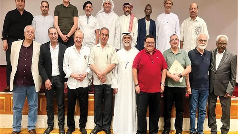 لقطة جماعية لمجلس