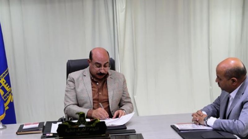 محافظ أسوان