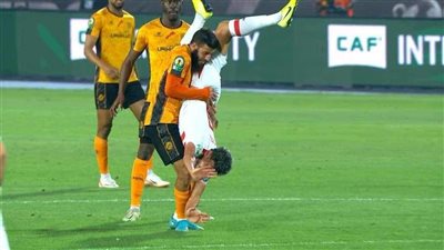 شاهد دونجا يوضح تفاصيل لقطته مع ياسين لبحيري لاعب نهضة بركان