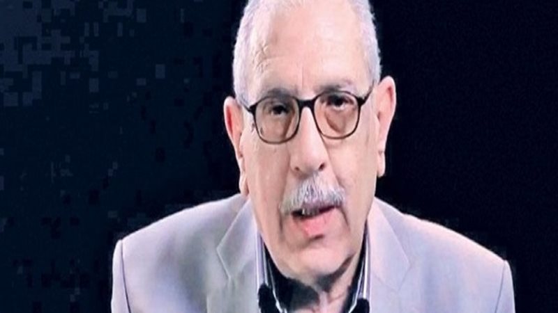 الكاتب والناقد الفنى