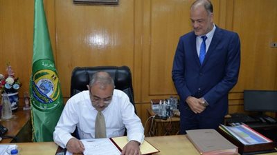 محافظ الإسماعيلية يعتمد تنسيق القبول بالثانوي العام والفني