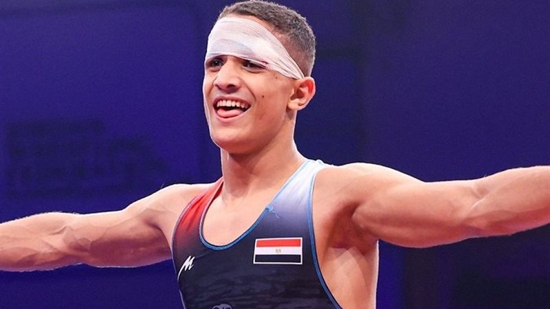 مصطفى حسين لاعب منتخب