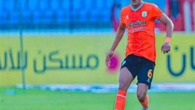 فاركو يتعادل مع الأهلي بهدف جابر كامل